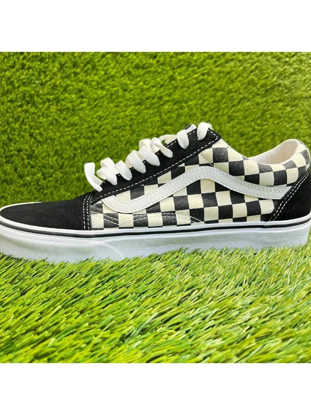 Vans Old Skool Checkerboard Mens Size 9 Black White Gum Athletic Shoes Sneakers